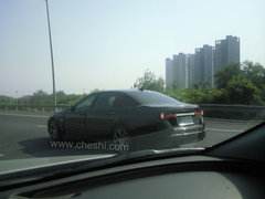 2010款 523Li 2.5L 标准型