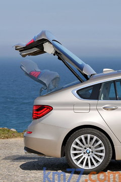 2010款 523Li 2.5L 标准型