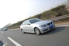 2010款 523Li 2.5L 标准型