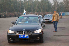 2010款 523Li 2.5L 标准型
