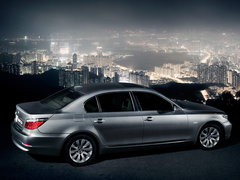 2010款 523Li 2.5L 标准型