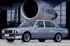 2010款 523Li 2.5L 标准型