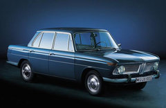 2010款 523Li 2.5L 标准型