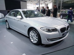 2010款 523Li 2.5L 标准型