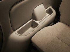 2009款 1.5L 自动 豪华型 5座 国四
