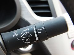 2010款 2.0L CVT 豪华版