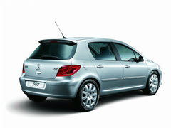 2010款 三厢 2.0L 自动 舒适版