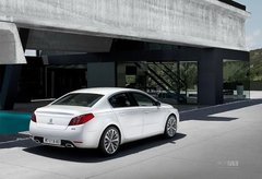 2010款 三厢 2.0L 自动 舒适版
