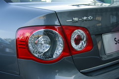 2010款 1.8T 自动 冠军版