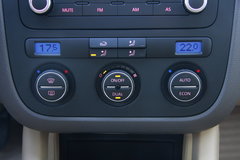 2010款 1.8T 自动 冠军版