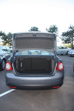 2010款 1.8T 自动 冠军版
