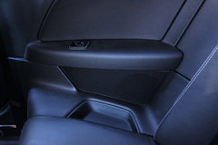 2010款 E300 3.0L 优雅型豪华版