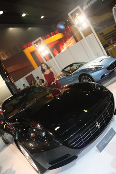2012款 4.5L DCT 中国限量版