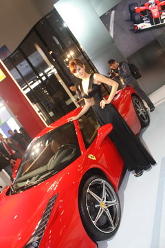 2012款 4.5L DCT 中国限量版