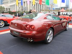 2012款 4.5L DCT 中国限量版