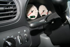 2005款 3.3 自动 7座