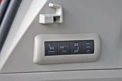 2005款 3.3 自动 7座