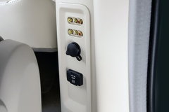 2005款 3.3 自动 7座