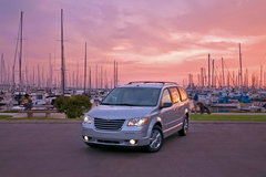 2005款 3.3 自动 7座