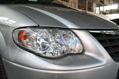 2005款 3.3 自动 7座