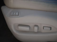 2010款 3.0 自动 旗舰版