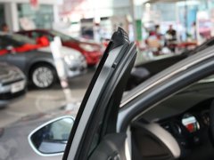 2010款 2.0L 自动 舒适型
