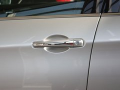 2010款 2.0L 自动 舒适型