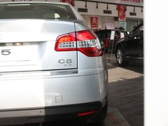 2010款 2.0L 自动 舒适型