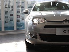 2010款 2.0L 自动 舒适型