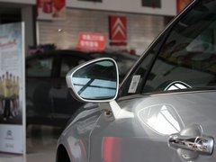 2010款 2.0L 自动 舒适型