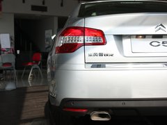 2010款 2.0L 自动 舒适型