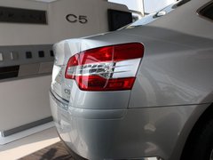 2010款 2.0L 自动 舒适型