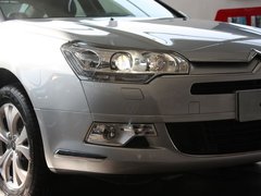 2010款 2.0L 自动 舒适型