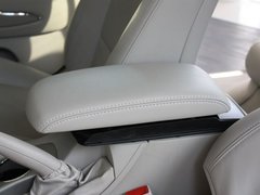 2010款 2.0L 自动 舒适型