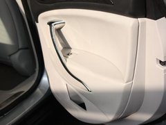 2010款 2.0L 自动 舒适型
