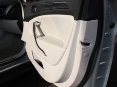 2010款 2.0L 自动 舒适型