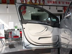 2010款 2.0L 自动 舒适型