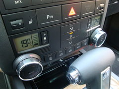 2009款 3.0T 柴油豪华型