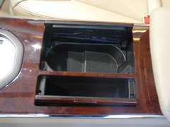 2010款 3.0L 自动 豪华版