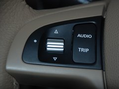 2010款 3.0L 自动 豪华版