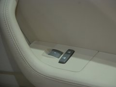 2010款 3.0L 自动 豪华版