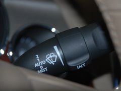 2010款 3.0L 自动 豪华版
