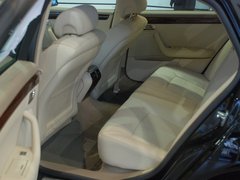 2010款 3.0L 自动 豪华版