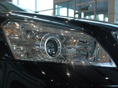 2010款 3.0L 自动 豪华版