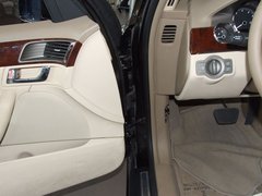 2010款 3.0L 自动 豪华版