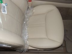 2010款 3.0L 自动 豪华版