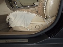 2010款 3.0L 自动 豪华版