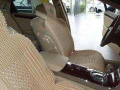 2010款 3.0L 自动 豪华版