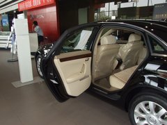 2010款 3.0L 自动 豪华版