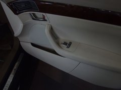2010款 3.0L 自动 豪华版